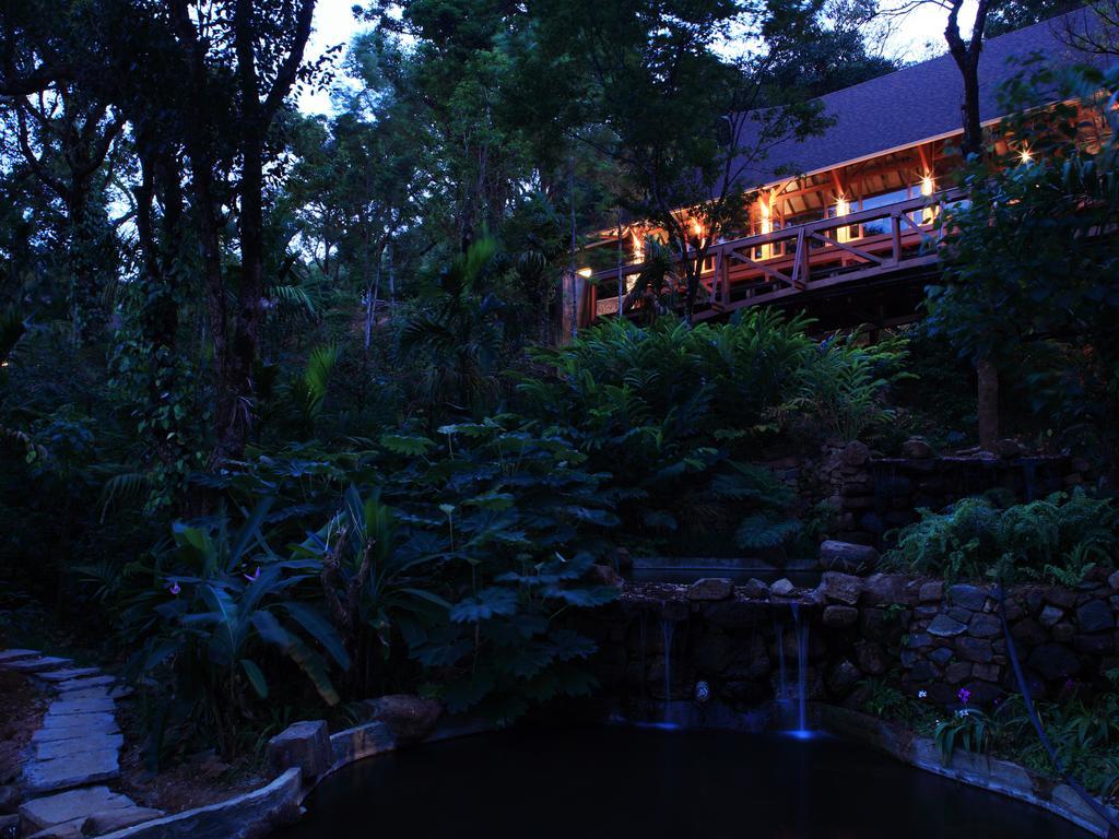 The Tamara Coorg Hotel Kakkabe Bagian luar foto